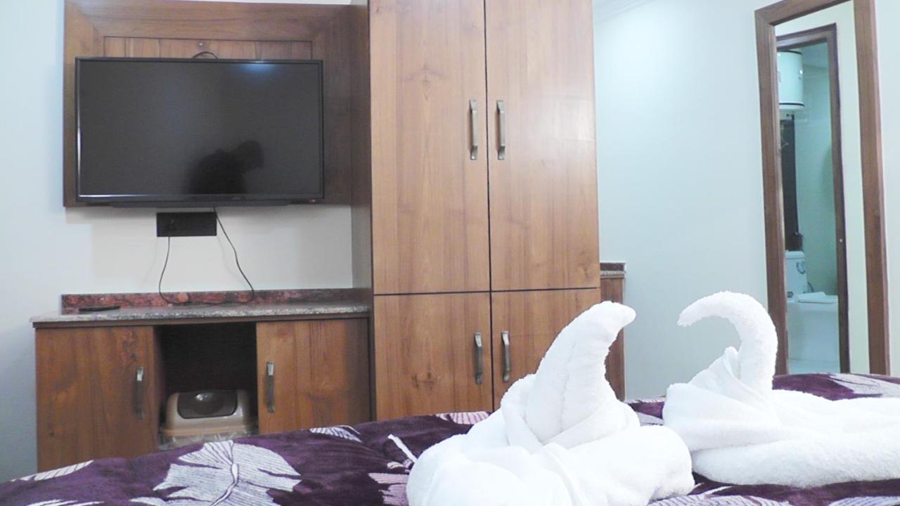 Hotel Jakhu Heights Шимла Экстерьер фото